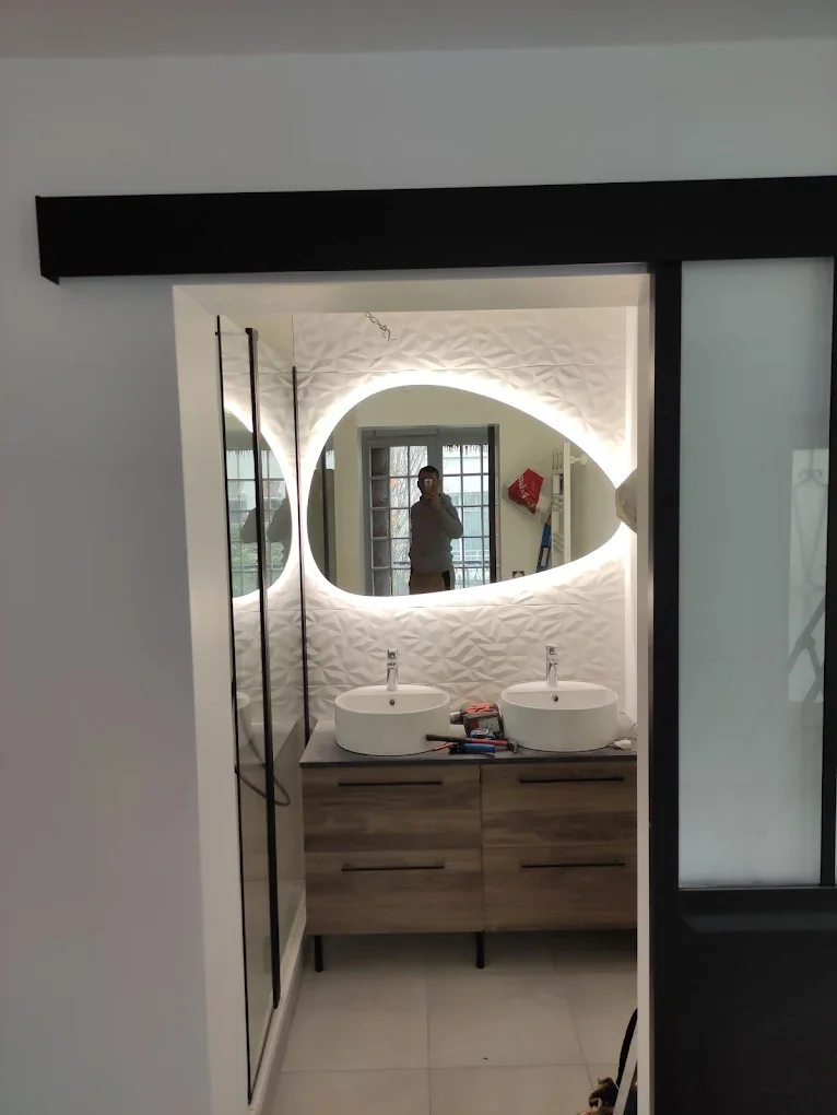 Salle de bain miroir LED